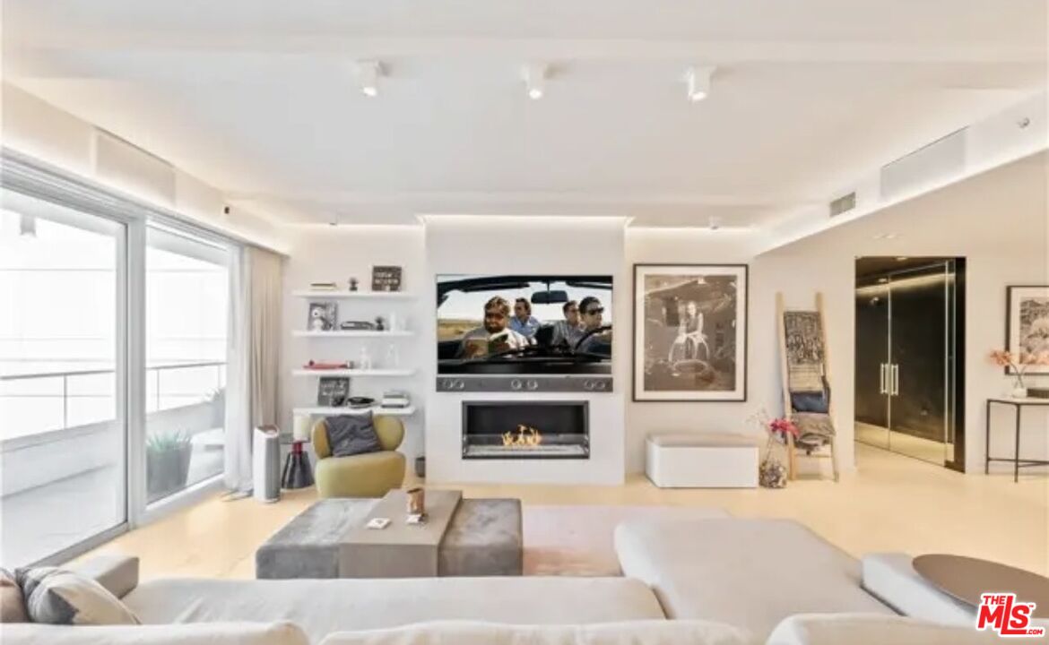 Property photo for 6250 Hollywood Blvd, #12D, Los Angeles, CA