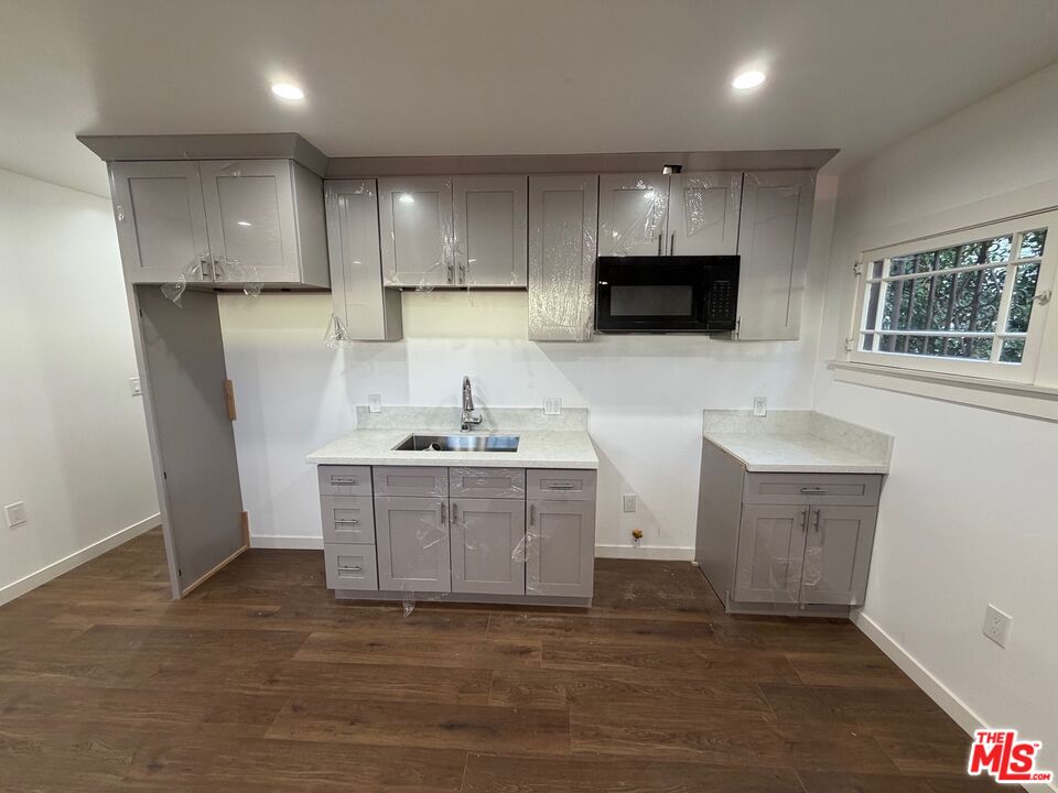 Property photo for 1021 S Burlington Ave, Los Angeles, CA