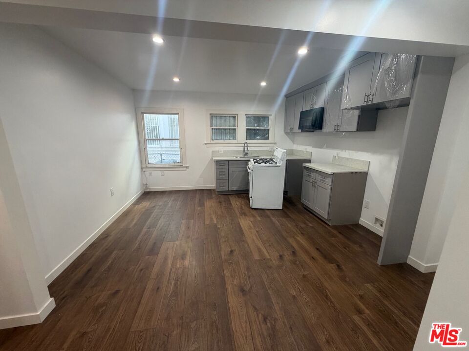 Property photo for 1021 1/4 S Burlington Ave, Los Angeles, CA