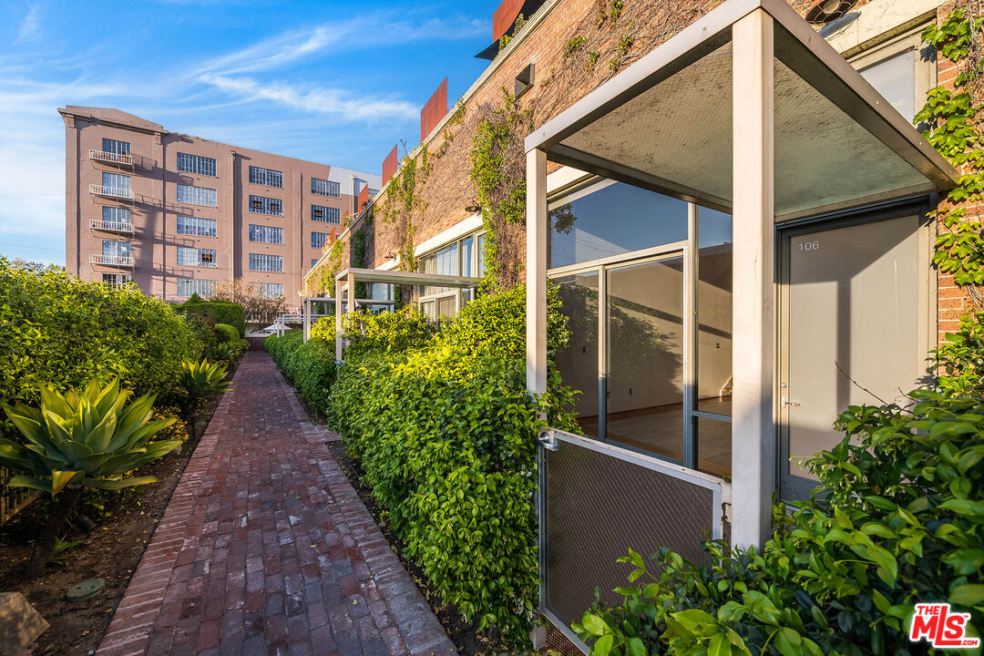 Property photo for 1850 E Industrial, #106, Los Angeles, CA