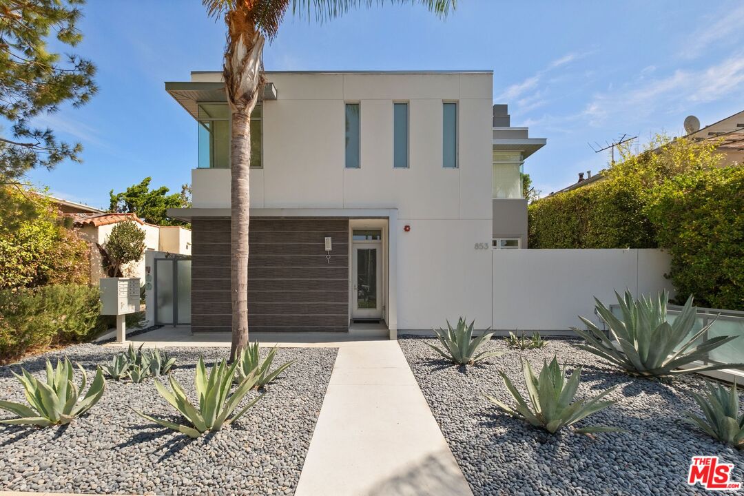 Property photo for 853 21st St, #104, Santa Monica, CA