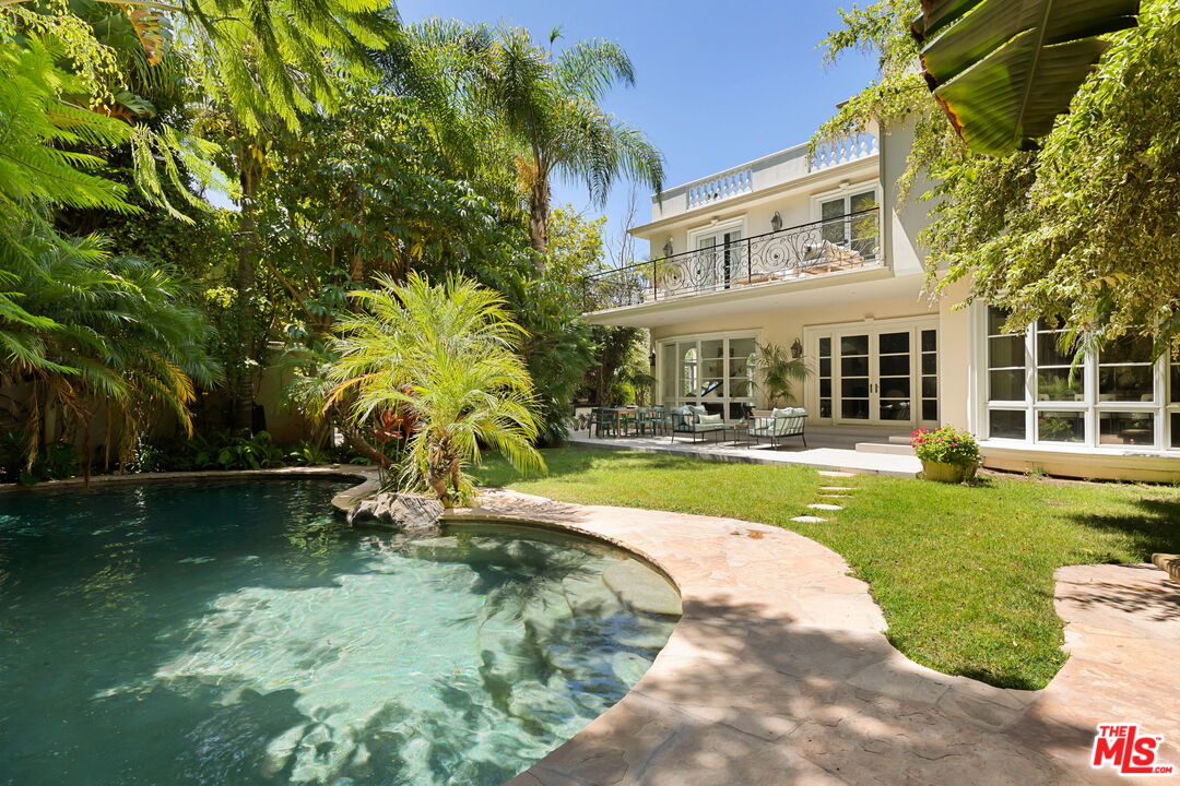 Property photo for 166 N Mccadden Pl, Los Angeles, CA