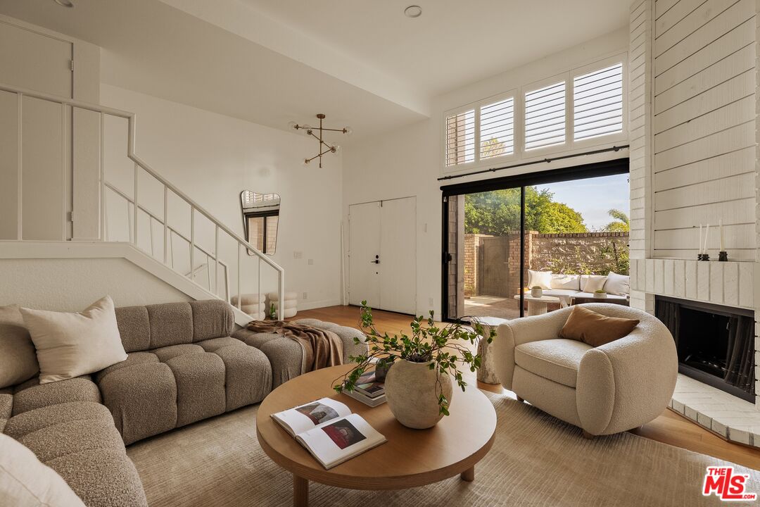 Property photo for 4600 Glencoe Ave, #2, Marina Del Rey, CA
