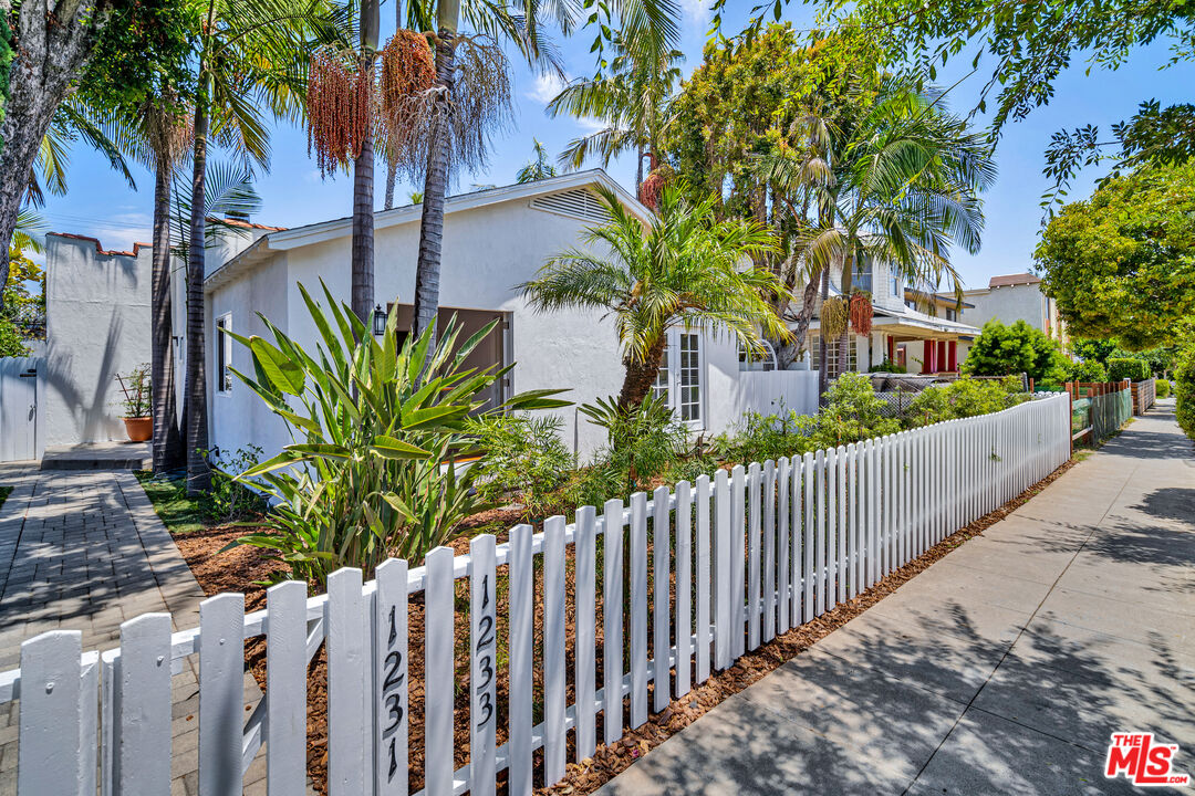 Property photo for 1231 17th St, Santa Monica, CA
