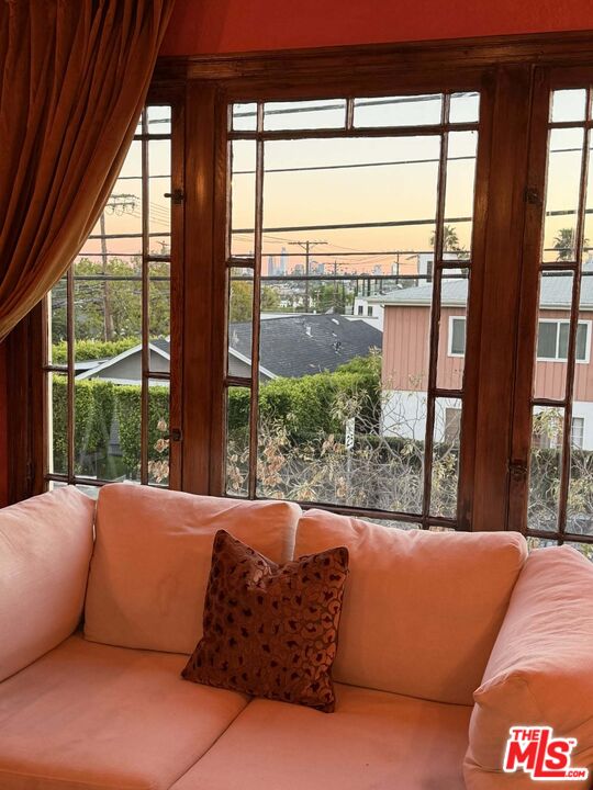 Property photo for 1901 N Commonwealth Ave, #10, Los Angeles, CA