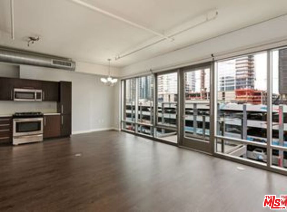 Property photo for 1100 S Hope St, #614, Los Angeles, CA