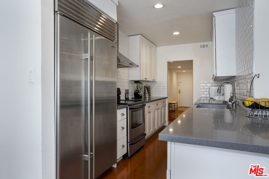Property photo for 5845 Doverwood Dr, #213, Culver City, CA