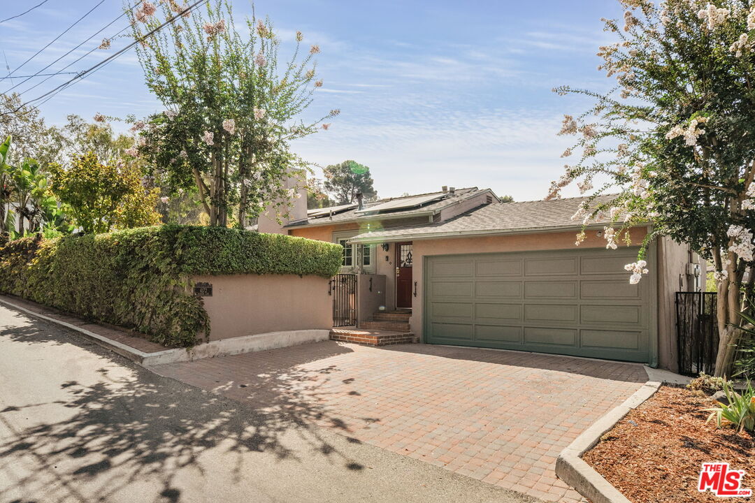Property photo for 4172 Sea View Ln, Los Angeles, CA