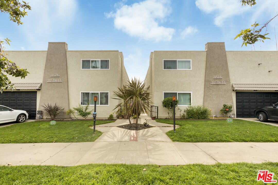 Property photo for 1518 12th St, Santa Monica, CA