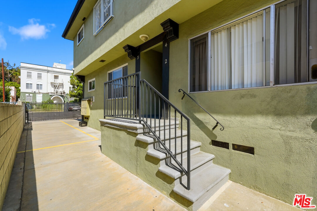 Property photo for 1818 N Kingsley Dr, #3, Los Angeles, CA