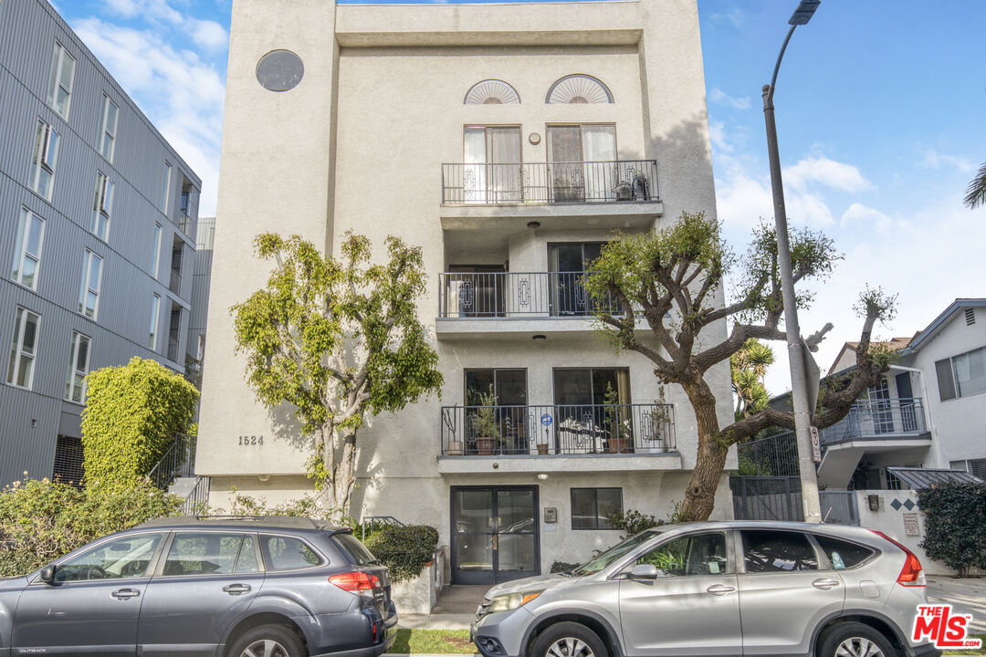 Property photo for 1524 Granville Ave, Los Angeles, CA