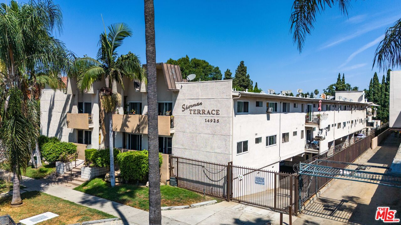 Property photo for 14925 Sherman Way, Los Angeles, CA