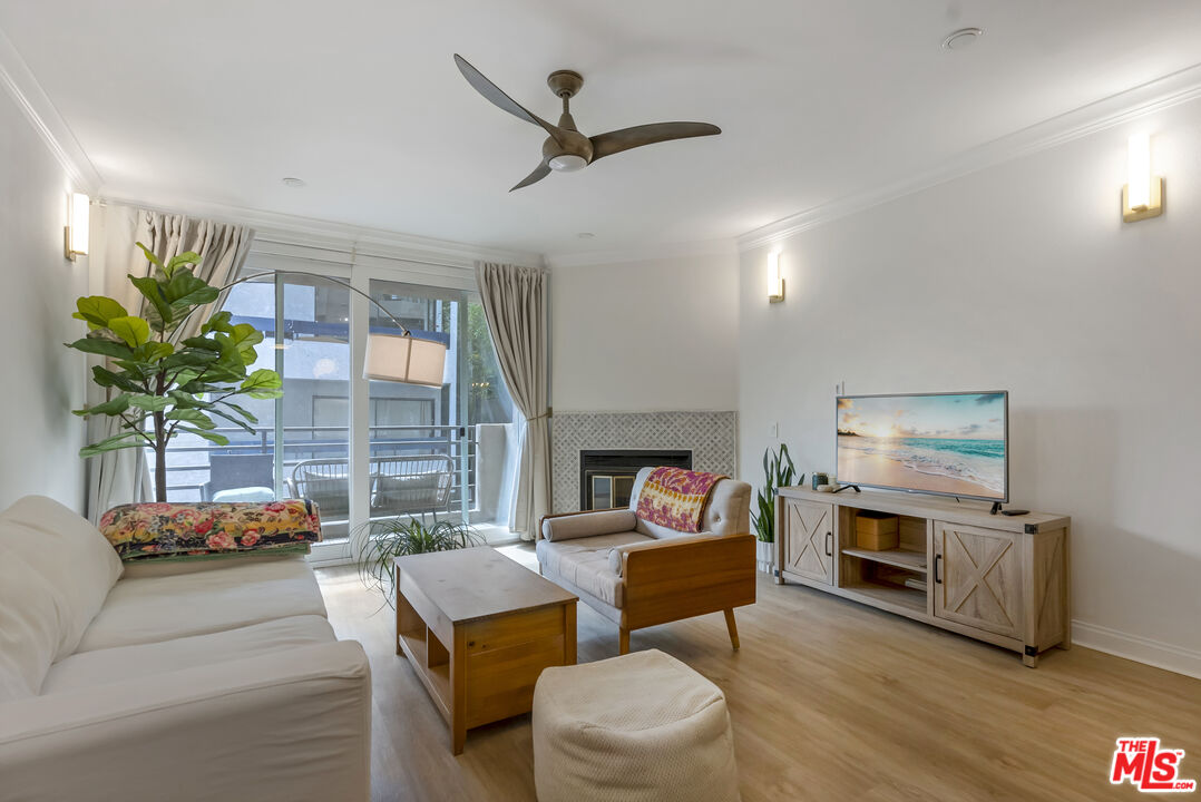 Property photo for 20 Catamaran St, #104, Los Angeles, CA