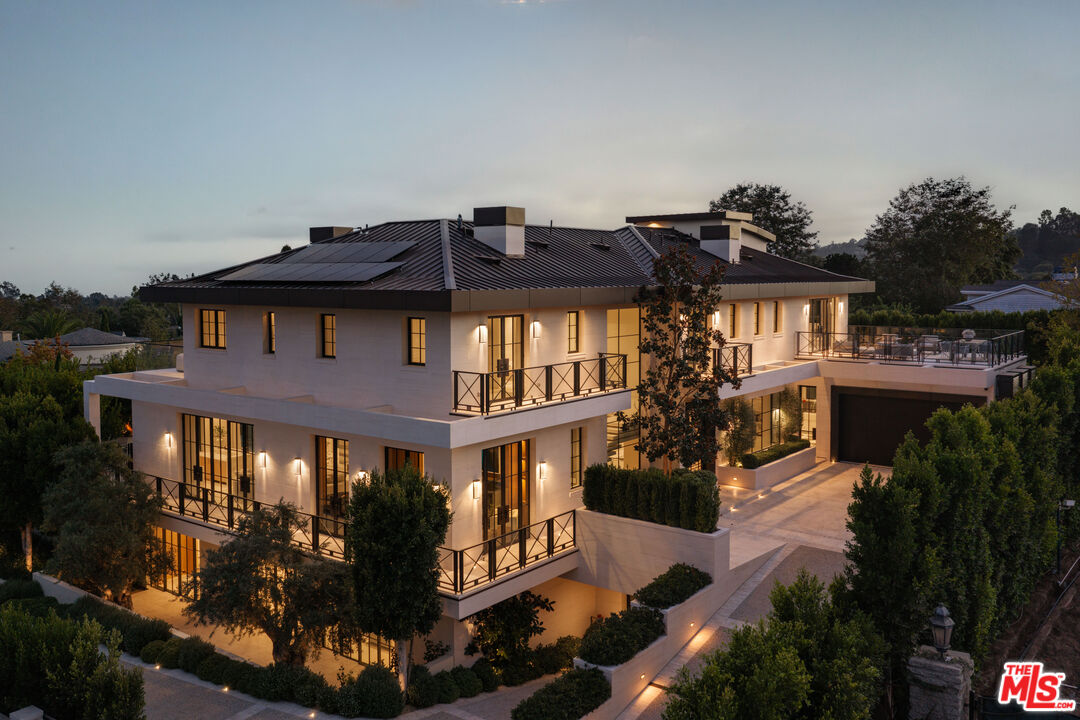 Property photo for 721 N Bonhill Rd, Los Angeles, CA