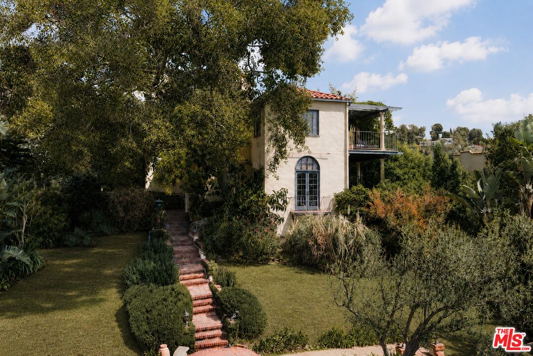 Property photo for 6470 Ivarene Ave, Los Angeles, CA