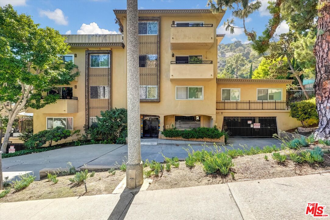 Property photo for 6760 Hillpark Dr, #408, Los Angeles, CA