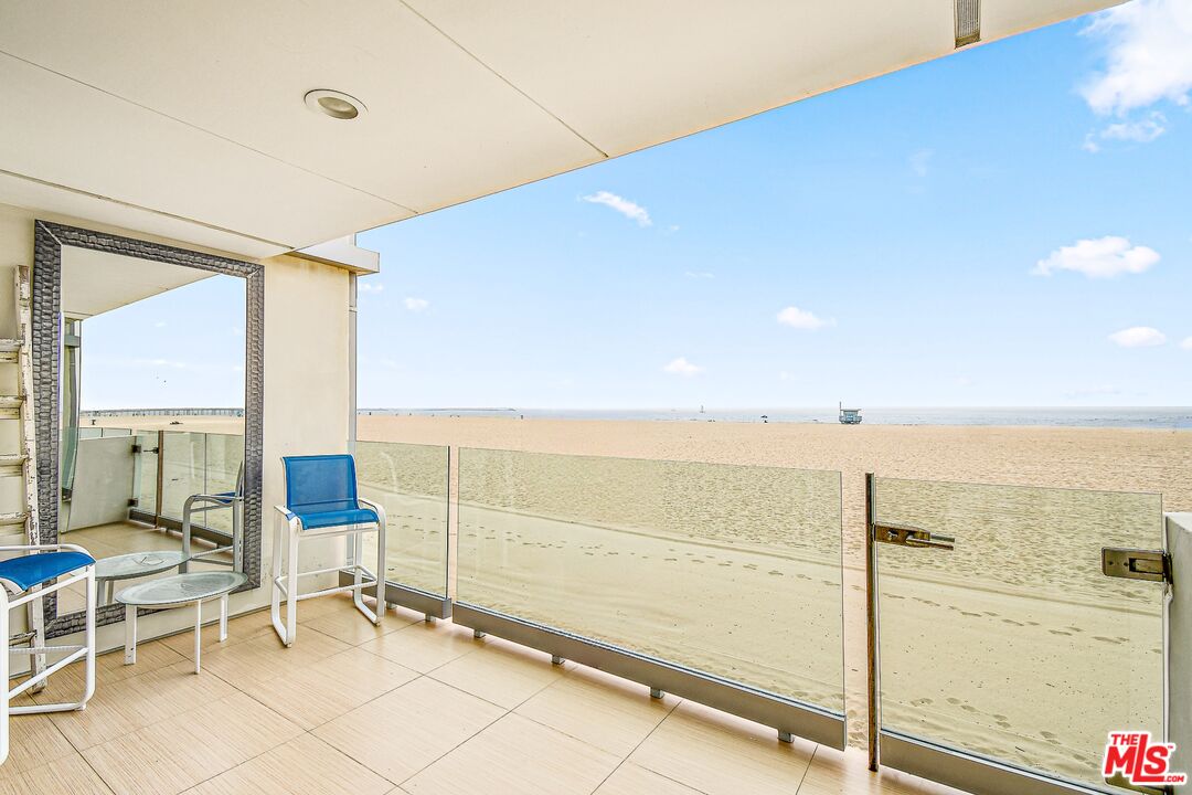 Property photo for 4 Jib St, #2, Marina Del Rey, CA