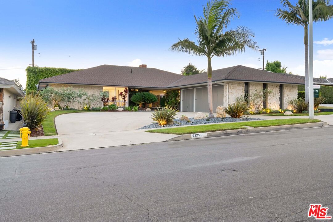 Property photo for 6125 Bedford Ave, Los Angeles, CA