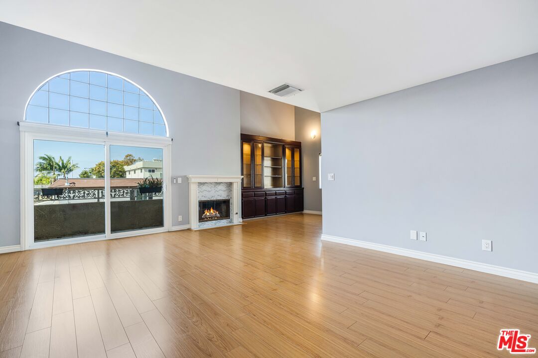 Property photo for 3910 Moore St, #201, Los Angeles, CA