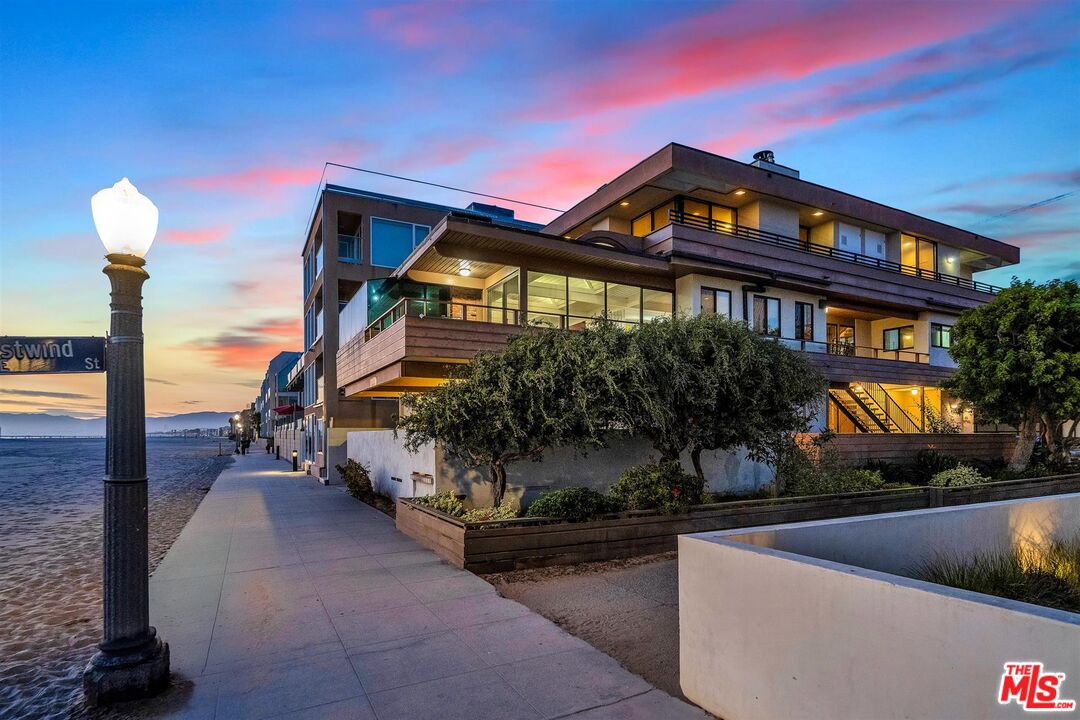 Property photo for 5317 Ocean Front Walk, Los Angeles, CA