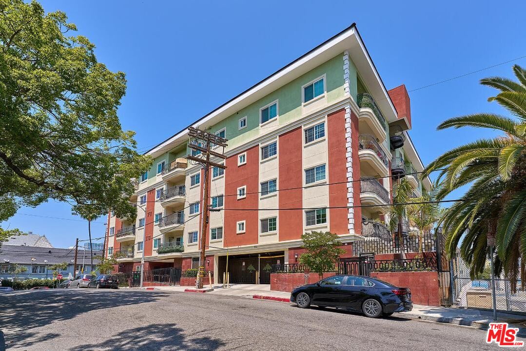 Property photo for 944 S Serrano Ave, #301, Los Angeles, CA