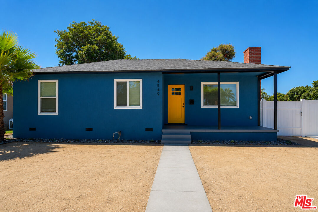 Property photo for 4549 Walnut Ave, Long Beach, CA