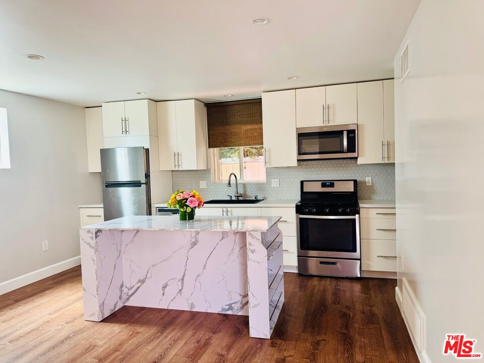 Property photo for 2325 Selby Ave, Los Angeles, CA