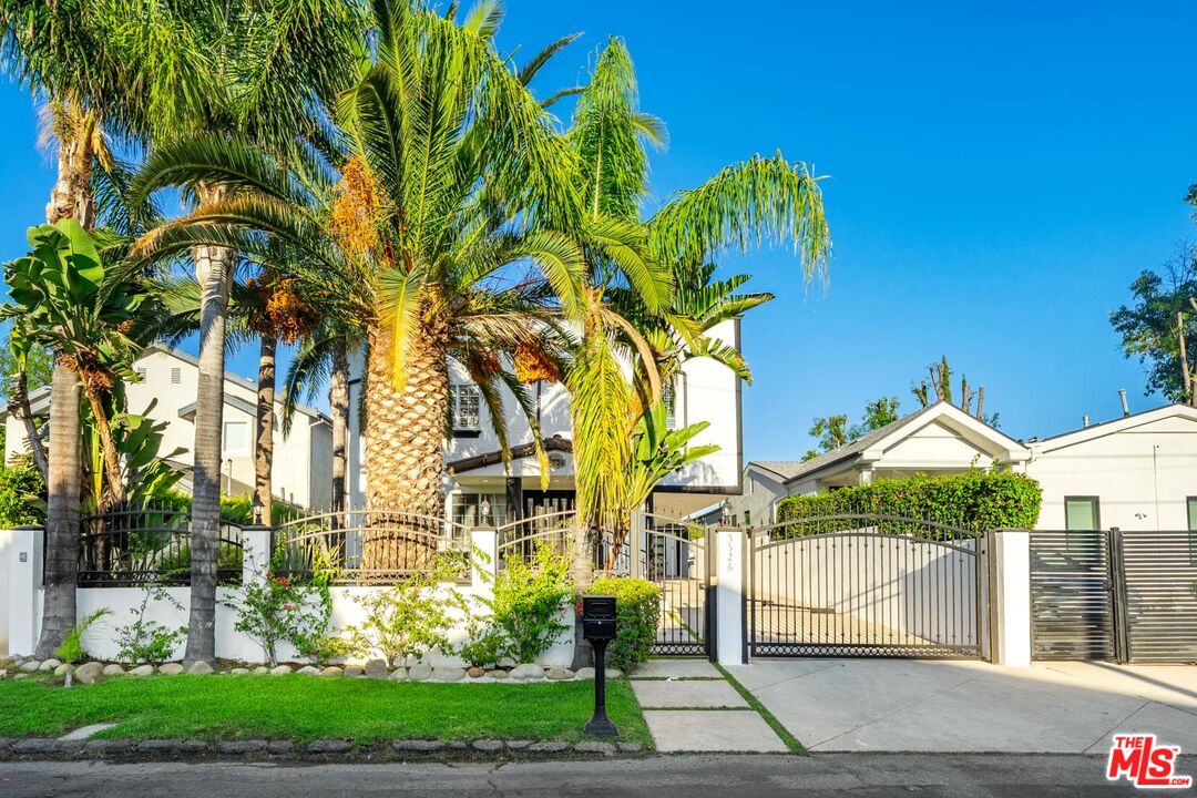 Property photo for 5526 Sylvia Ave, Los Angeles, CA