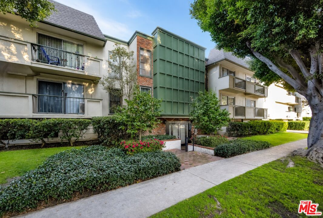 Property photo for 3640 Cardiff Ave, #206, Los Angeles, CA