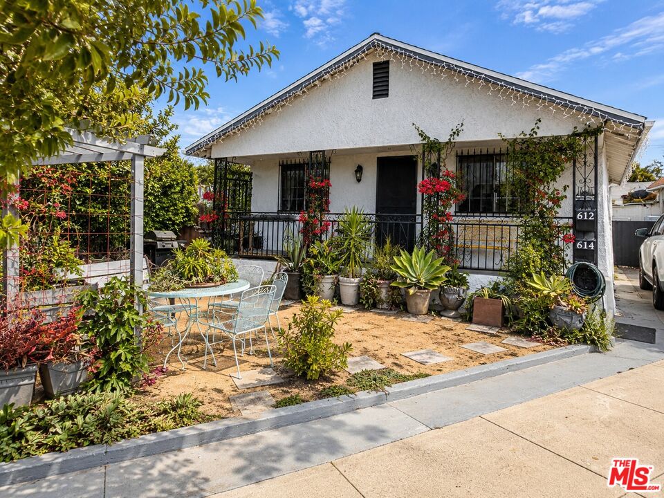 Property photo for 614 Eastmont Ave, Los Angeles, CA