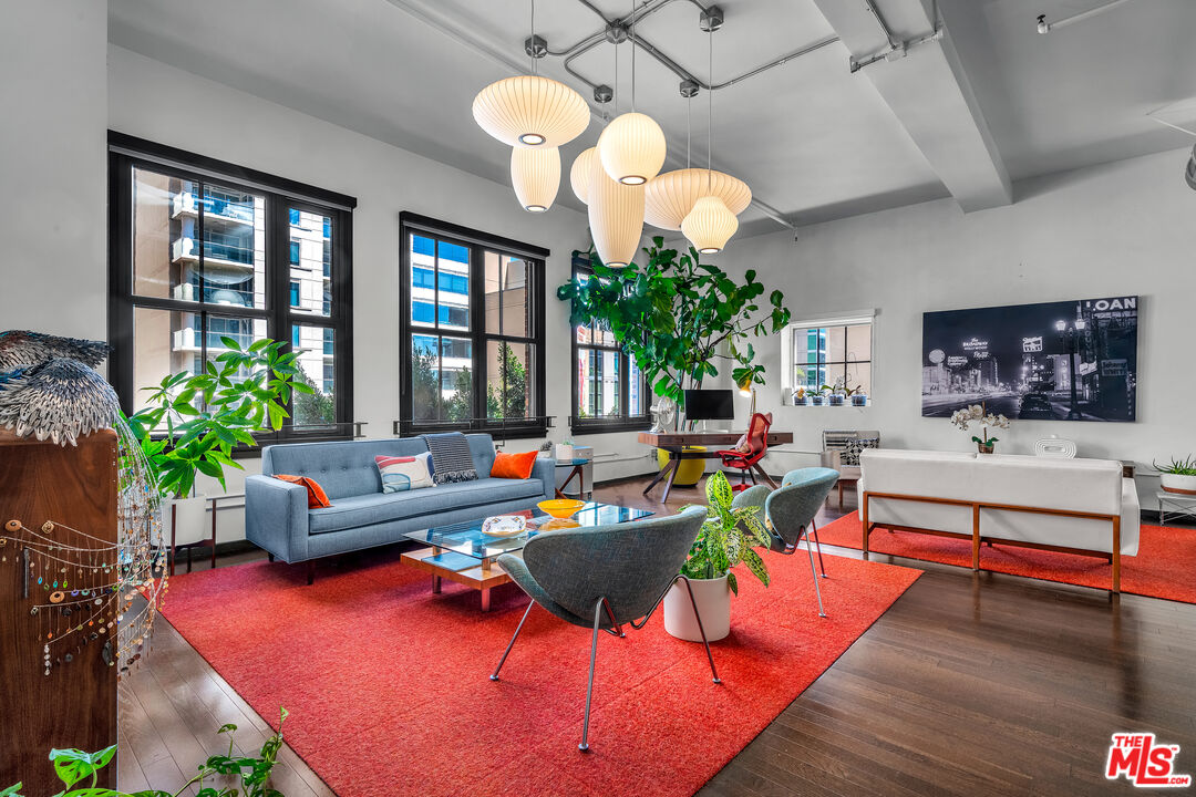 Property photo for 1645 Vine St, #402, Los Angeles, CA
