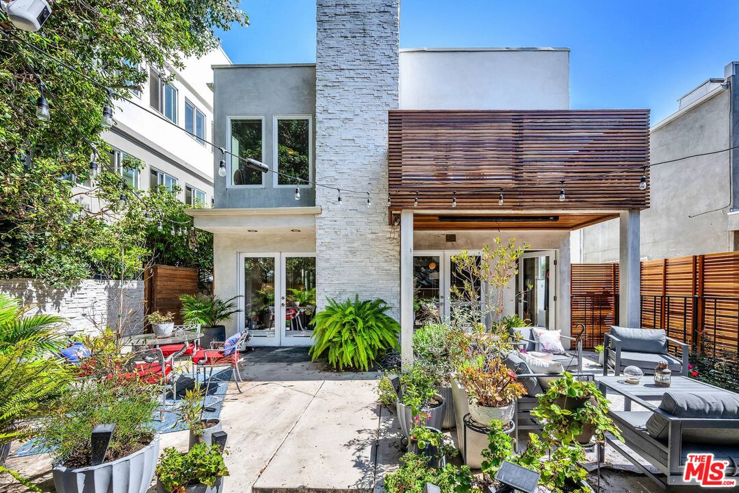 Property photo for 34 Anchorage St, Los Angeles, CA
