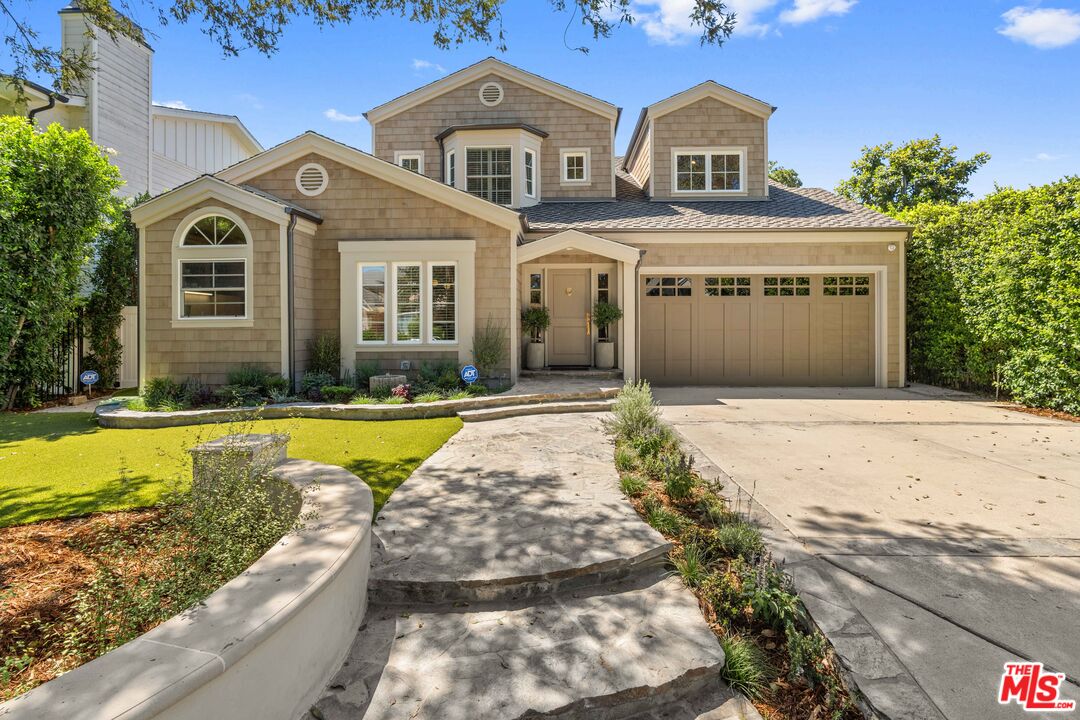 Property photo for 4415 Placidia Ave, Los Angeles, CA