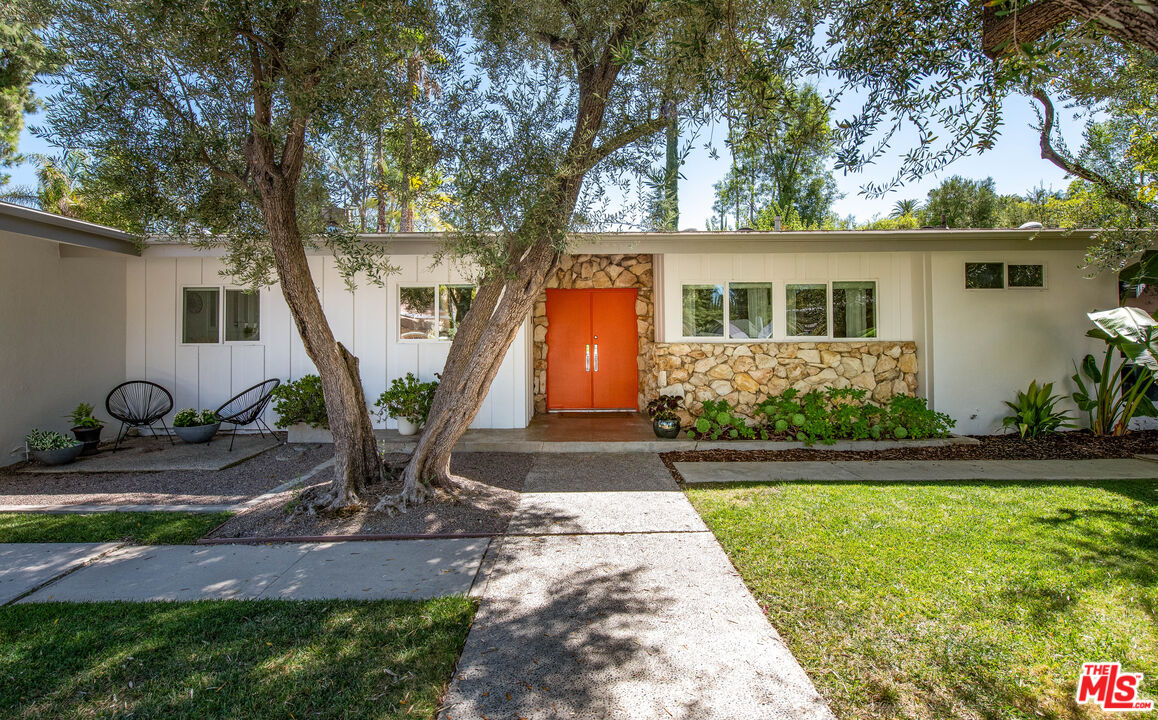 Property photo for 4509 Caminito Pl, Los Angeles, CA