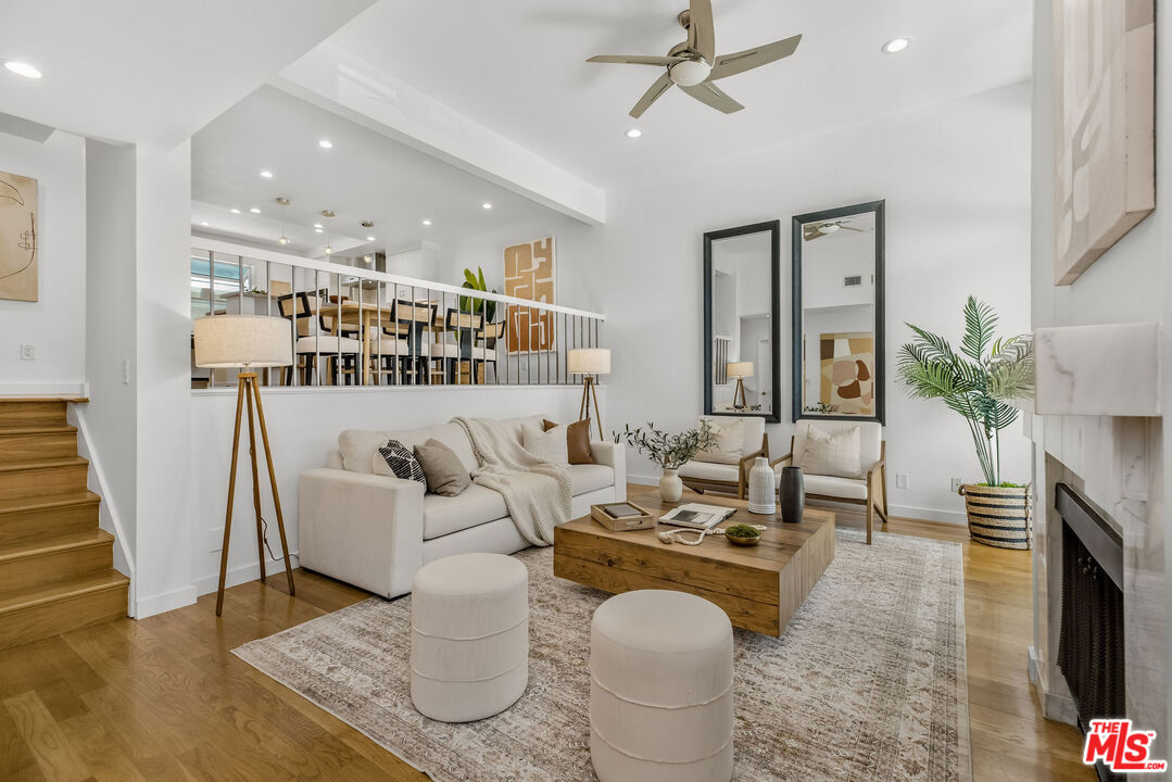 Property photo for 4754 La Villa Marina, #Unit D, Los Angeles, CA
