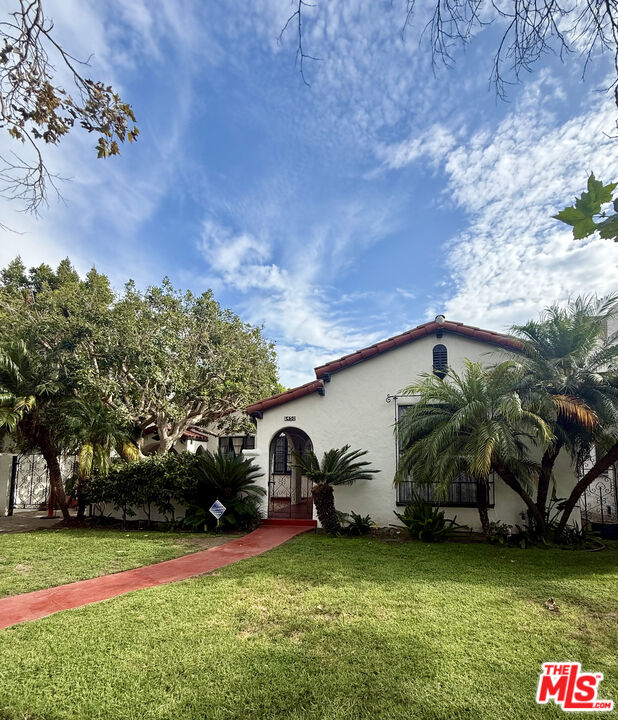 Property photo for 6450 Drexel Ave, Los Angeles, CA