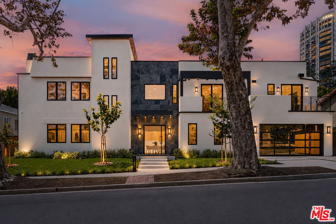 Property photo for 1325 Thayer Ave, Los Angeles, CA