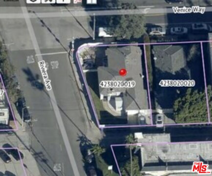 Property photo for 404 Venice Way, Los Angeles, CA