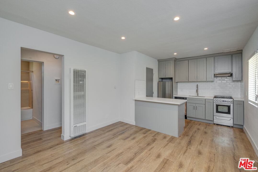 Property photo for 4140 Grand View Blvd, #14, Los Angeles, CA