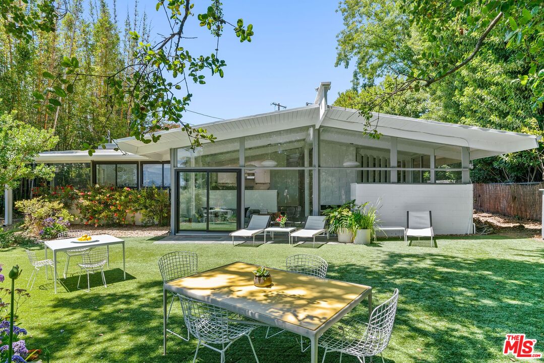 Property photo for 810 Bramble Way, Los Angeles, CA