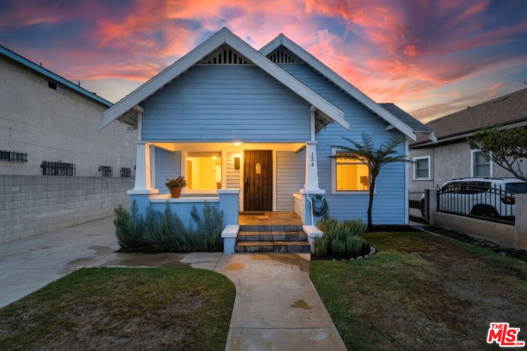 Property photo for 124 W Avenue 30, Los Angeles, CA