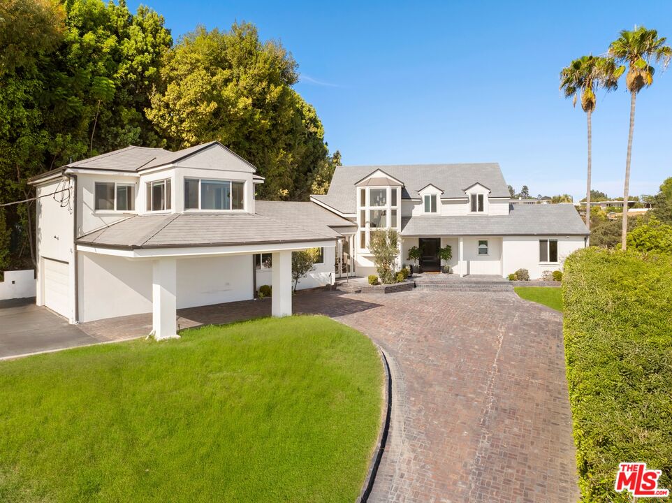 Property photo for 9105 Cordell Dr, Los Angeles, CA