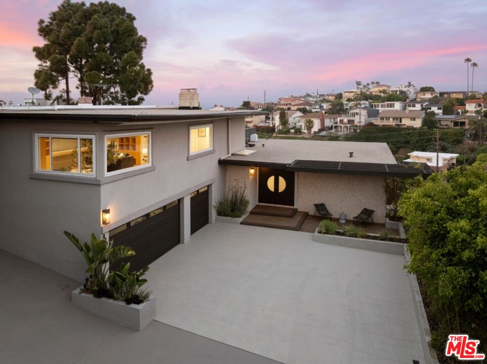 Property photo for 411 Rees St, Playa Del Rey, CA