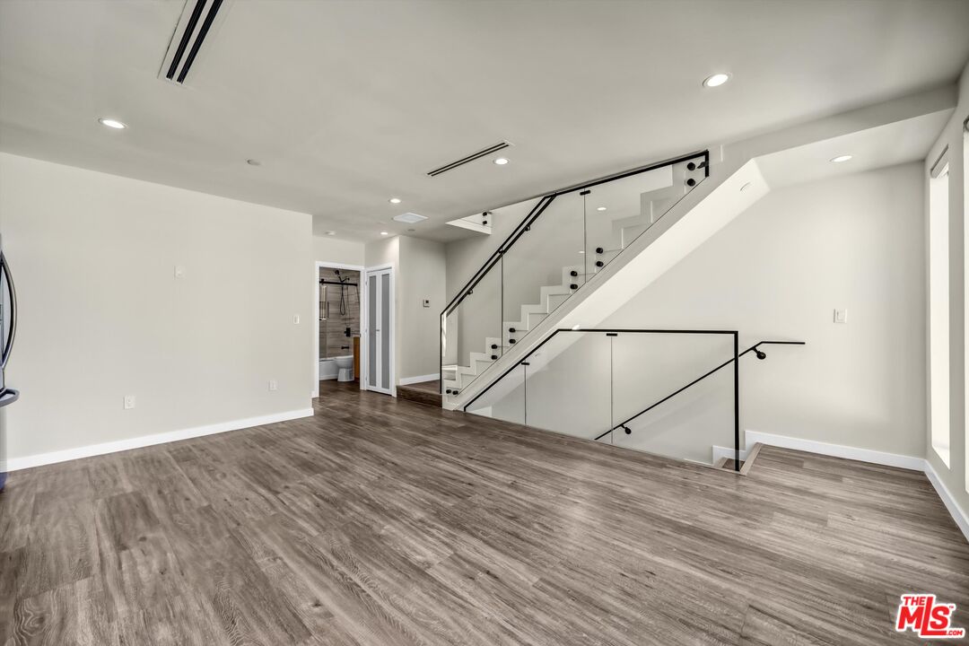 Property photo for 1963 N Beachwood Dr, #1/2, Los Angeles, CA