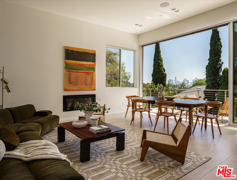 Property photo for 2309 Cove Ave, Los Angeles, CA