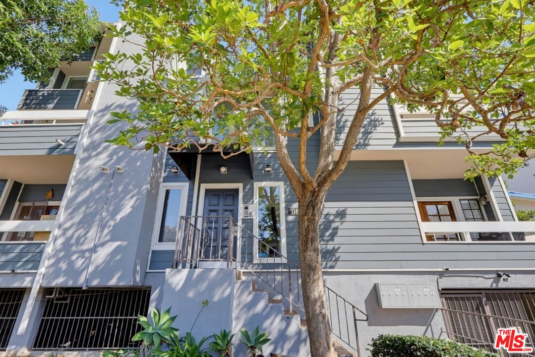 Property photo for 11818 Courtleigh Dr, #104, Los Angeles, CA