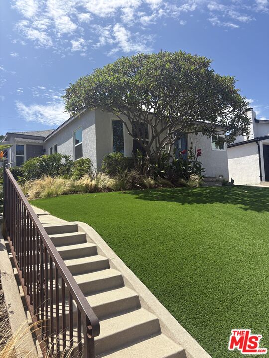 Property photo for 1627 S Ogden Dr, #1629, Los Angeles, CA