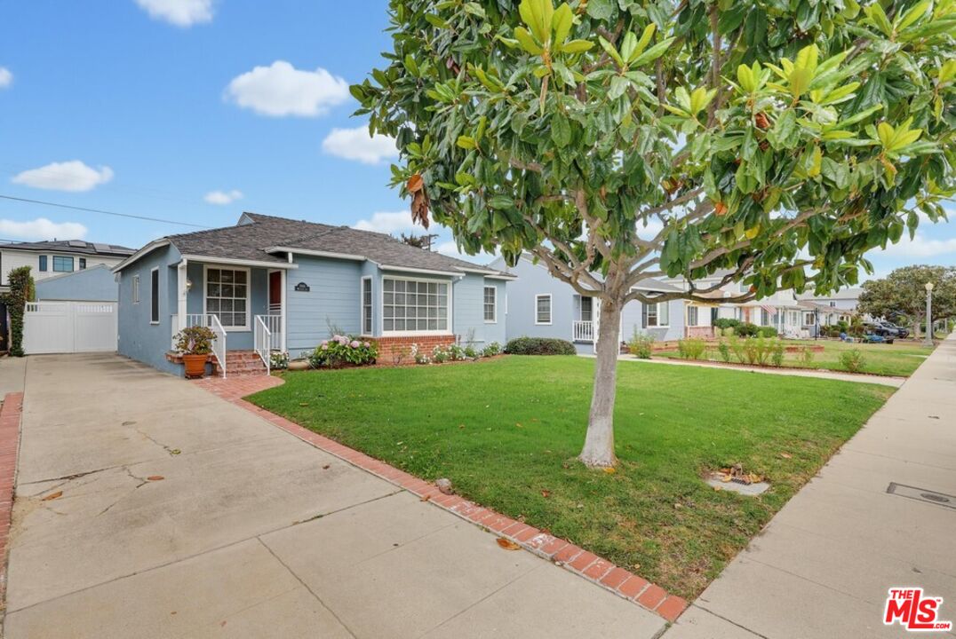 Property photo for 7900 Westlawn Ave, Los Angeles, CA