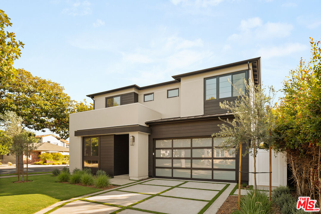 Property photo for 1531 Glencoe Ave, Venice, CA