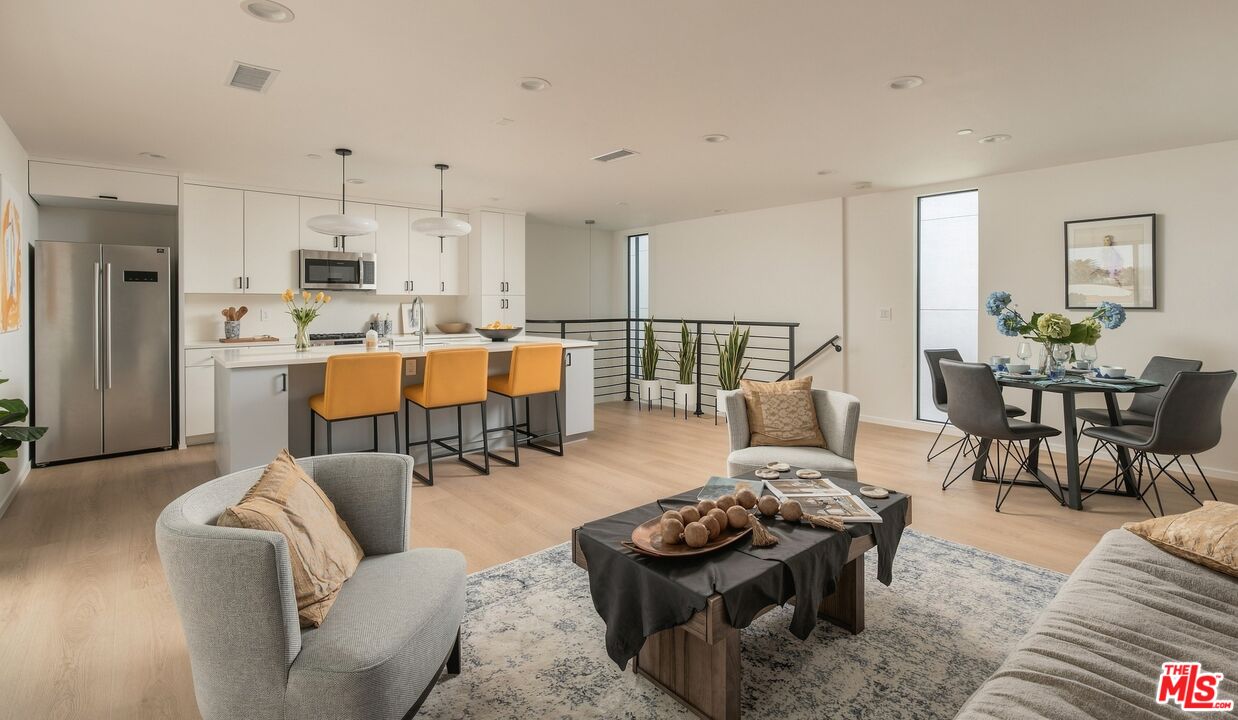 Property photo for 4136 3/4 Normal Ave, Los Angeles, CA